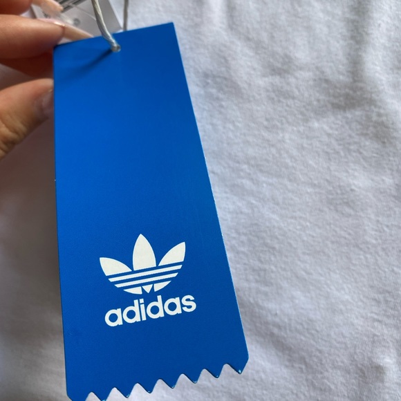 Brand New Adidas T-shirt - Picture 7 of 9